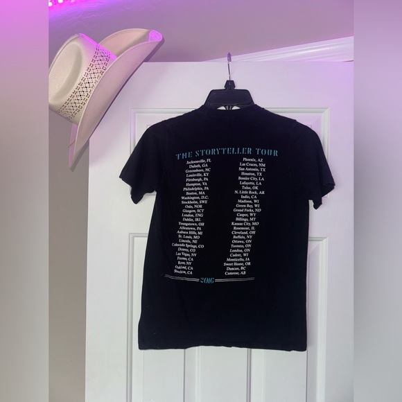 Carrie Underwood Concert The Storyteller Tour Women’s T Shirt - Picture 2 of 6